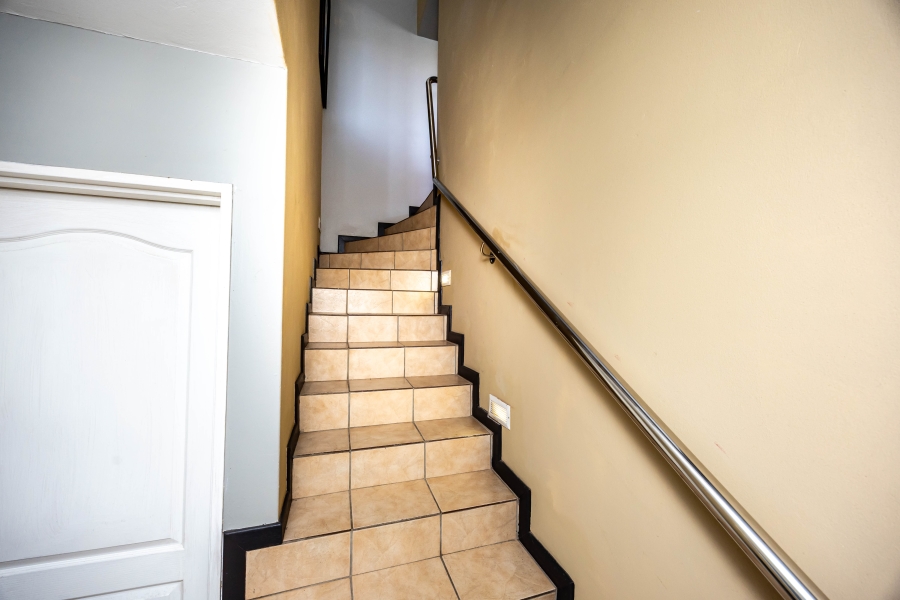 5 Bedroom Property for Sale in Gonubie North Eastern Cape